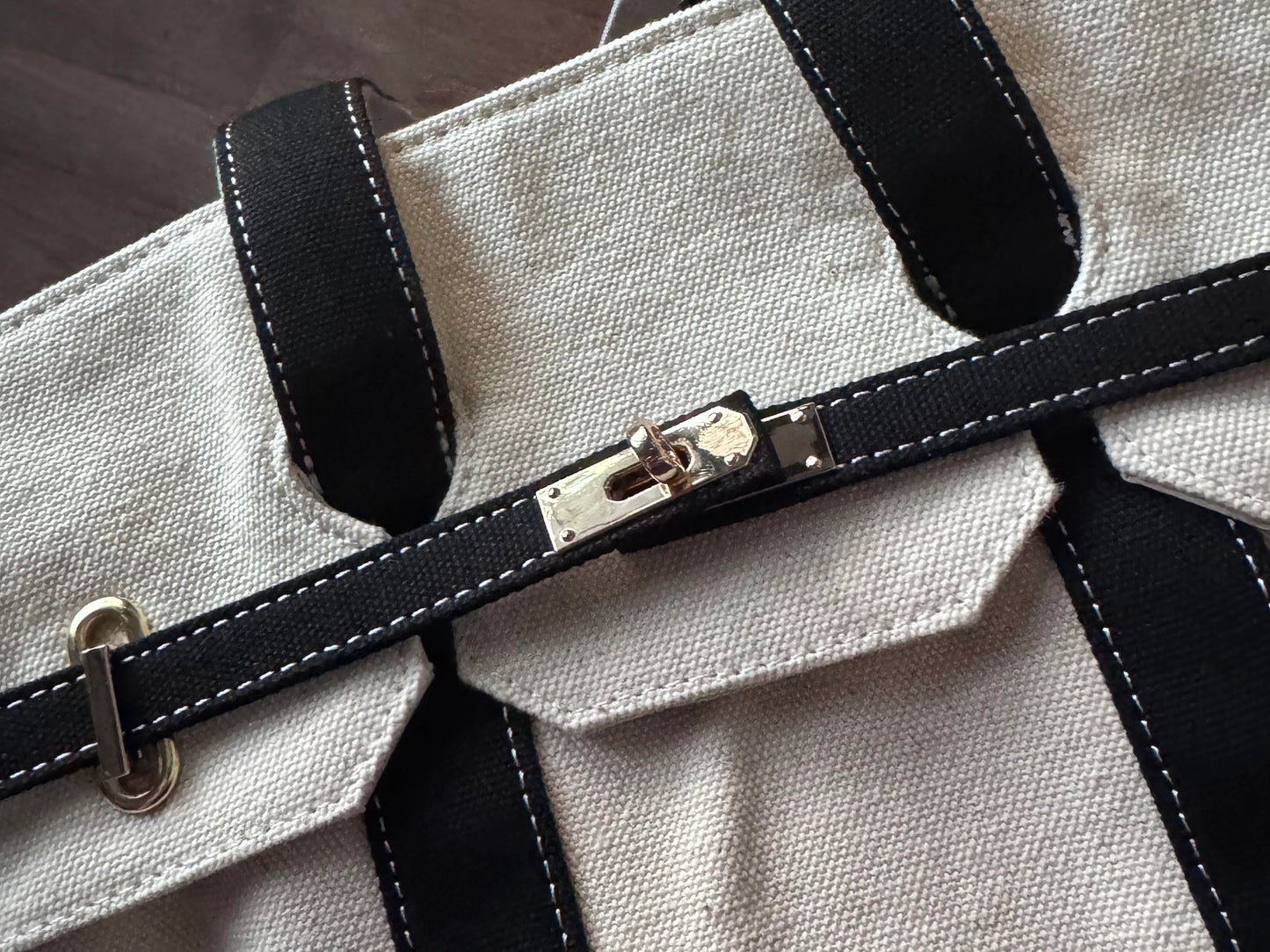 The Lux Signature Tote- Short Handle